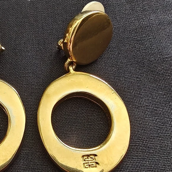 🐢 Authentic Givenchy Gold Doorknocker Clip On Earrings - Picture 6 of 15